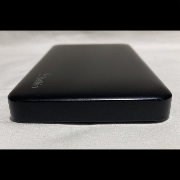 Belkin Powerbank/Portable Charger 10000 mAh F7U020 - Picture 3 of 9